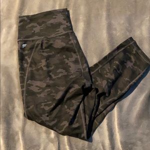 Fabletics camo leggings